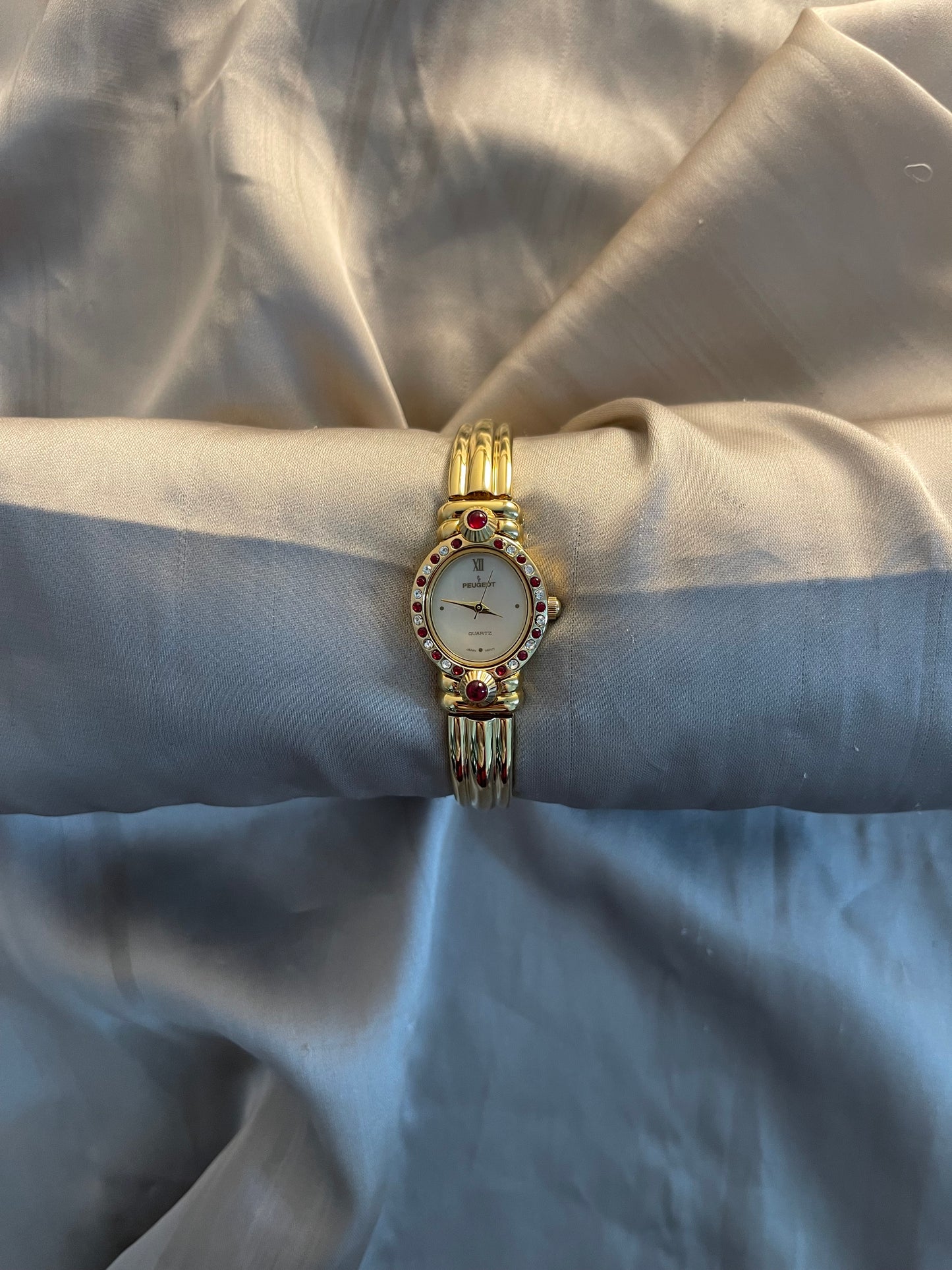 *Working* Interchangeable Bezel and Stone Bangle Watch Set