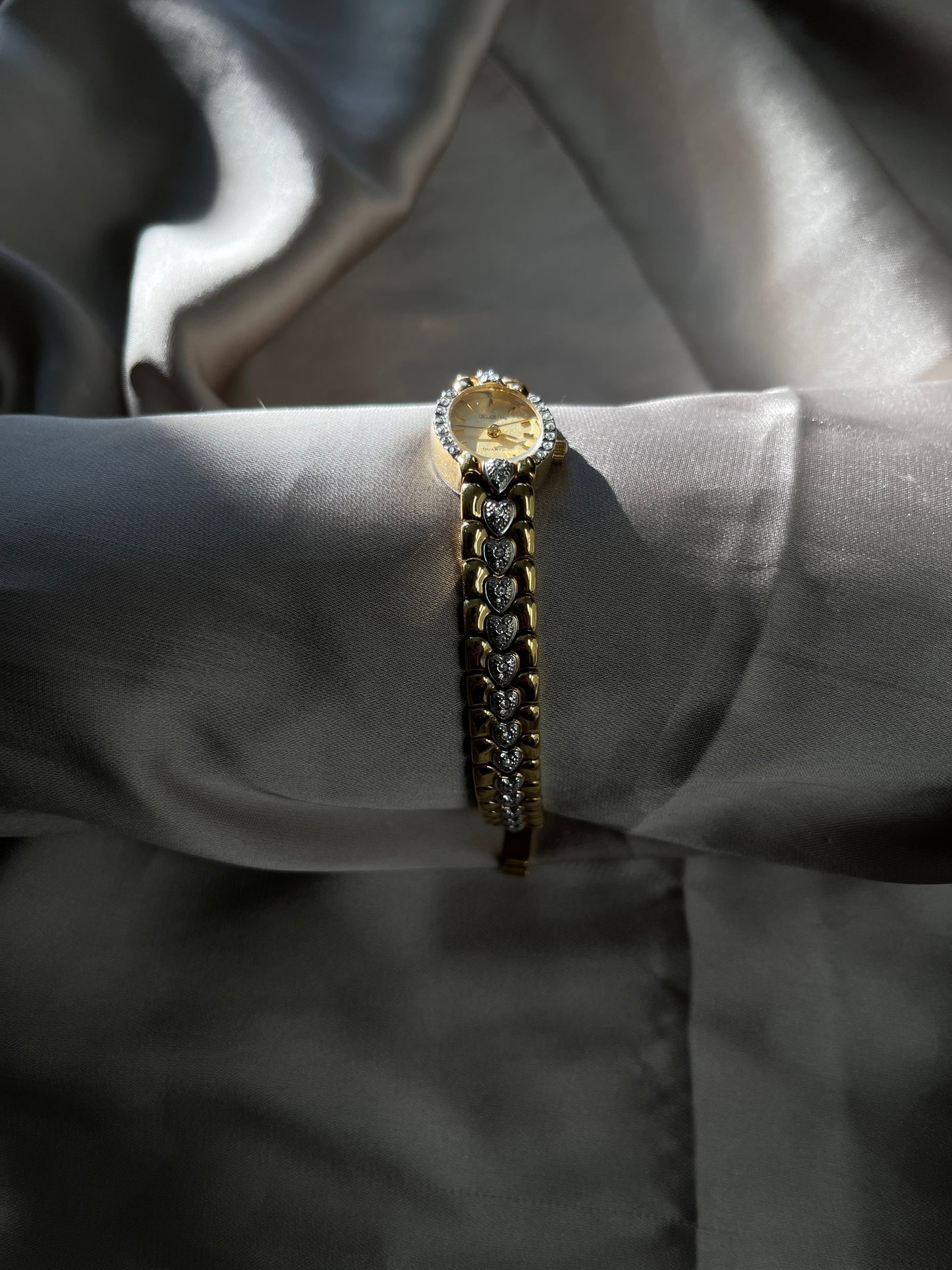*Working* Silver Crystal Heart Gold-Tone Watch