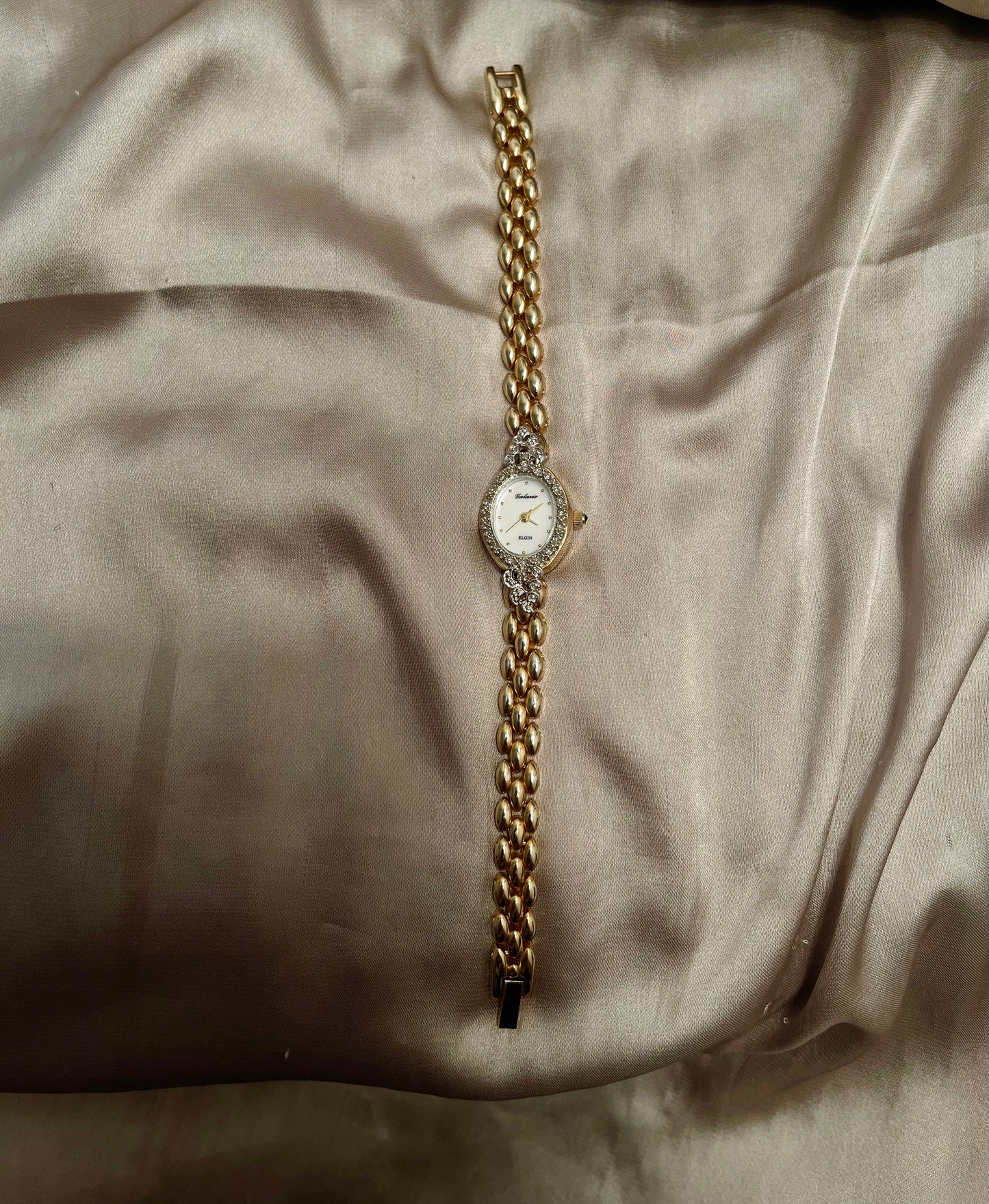 *Working* Silver Crown Bezel Gold-Tone Watch