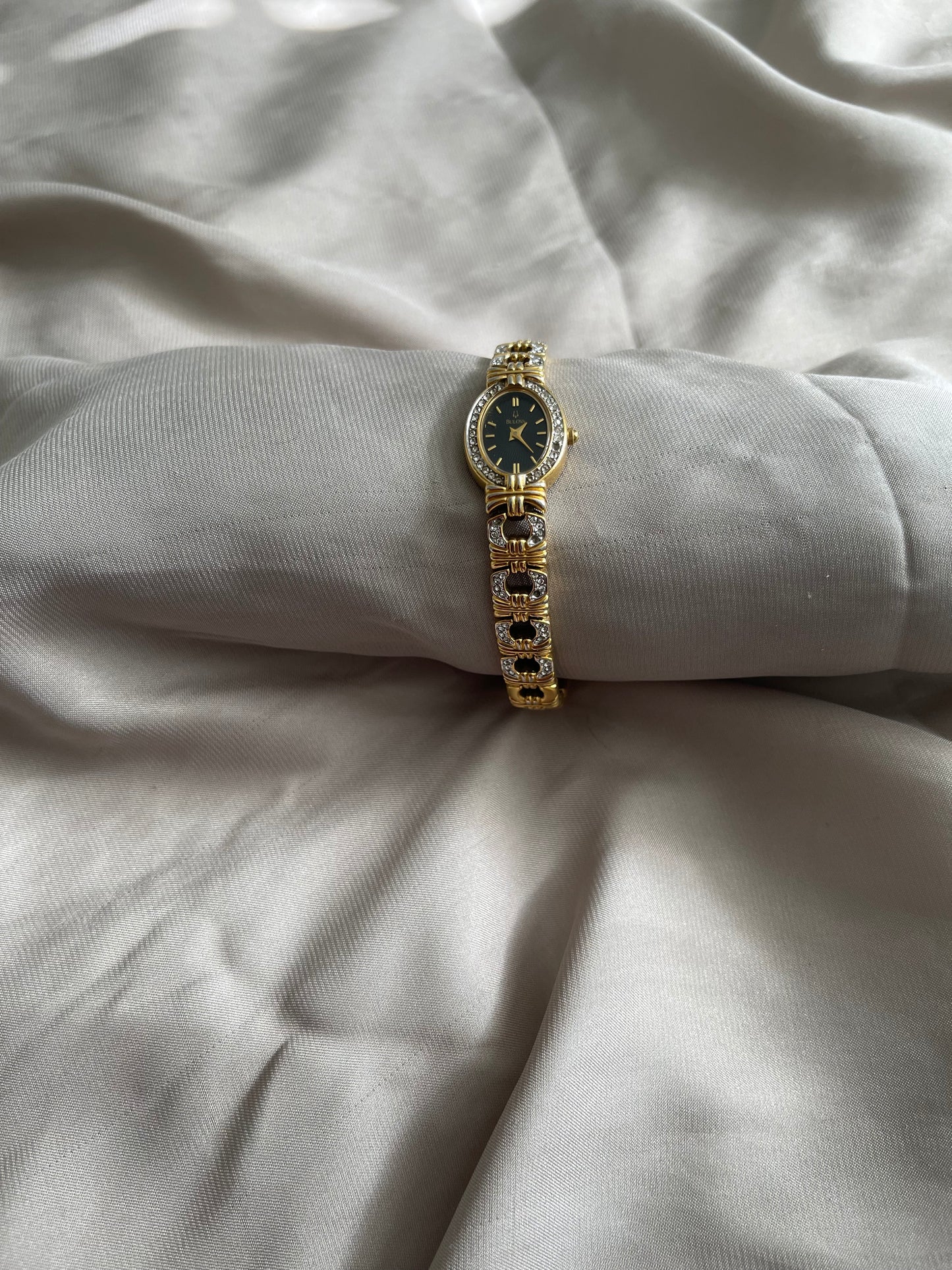 *Working* RARE Two-Tone Black Dial Watch