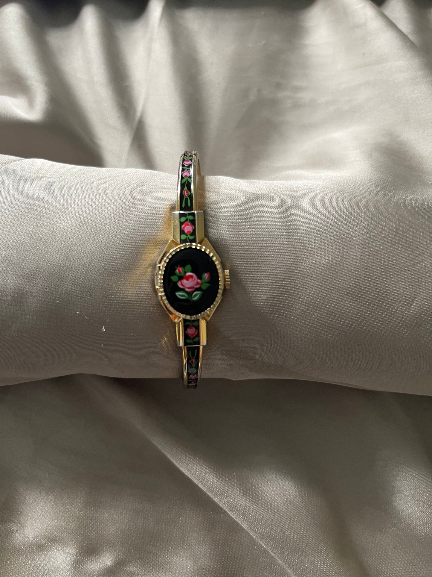 *Working* 80's Hand Painted Black Peekaboo Watch