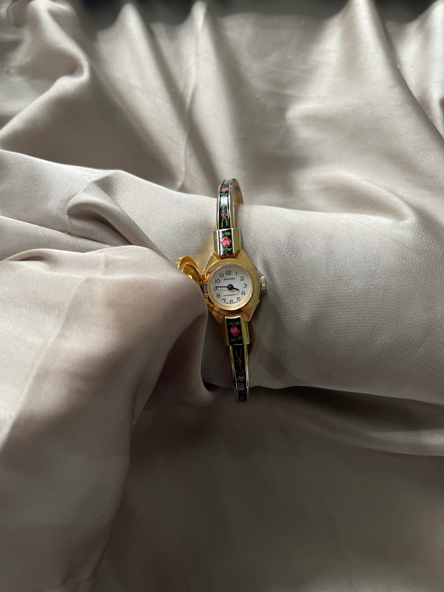 *Working* 80's Hand Painted Black Peekaboo Watch