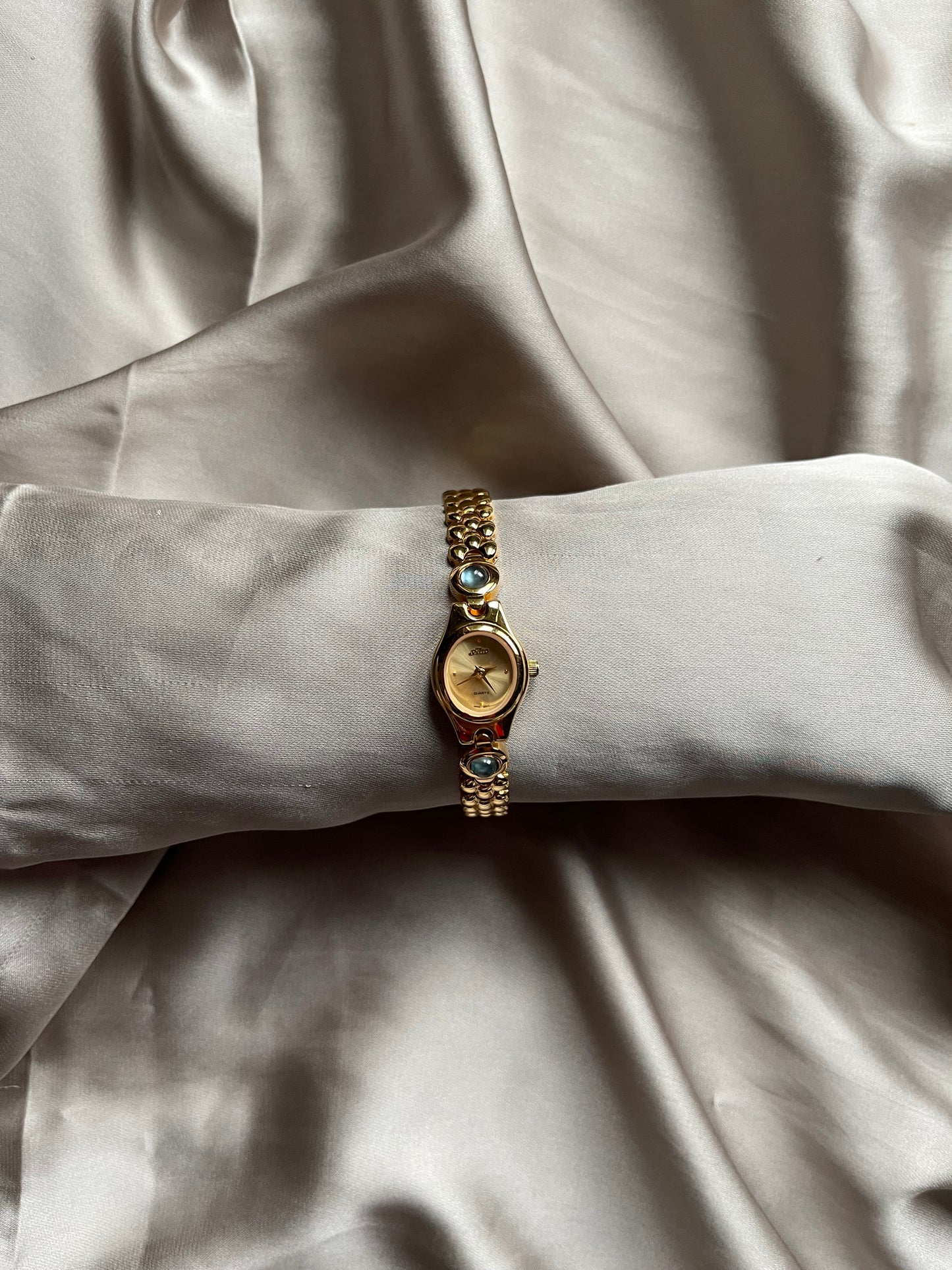 *Working* RARE 1990's Interchangeable Stone Gold-Tone Watch