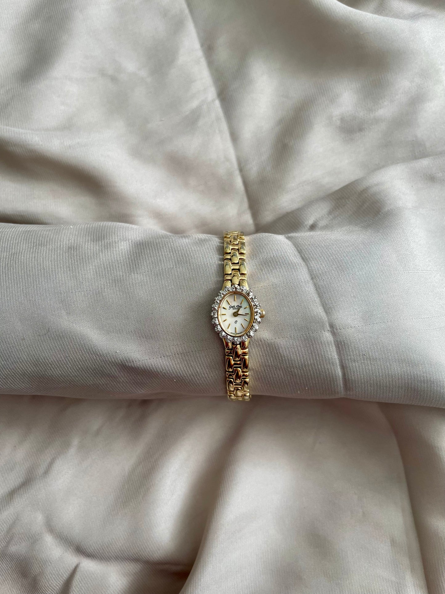 *Working* Crystal Bezel Gold-Tone Watch