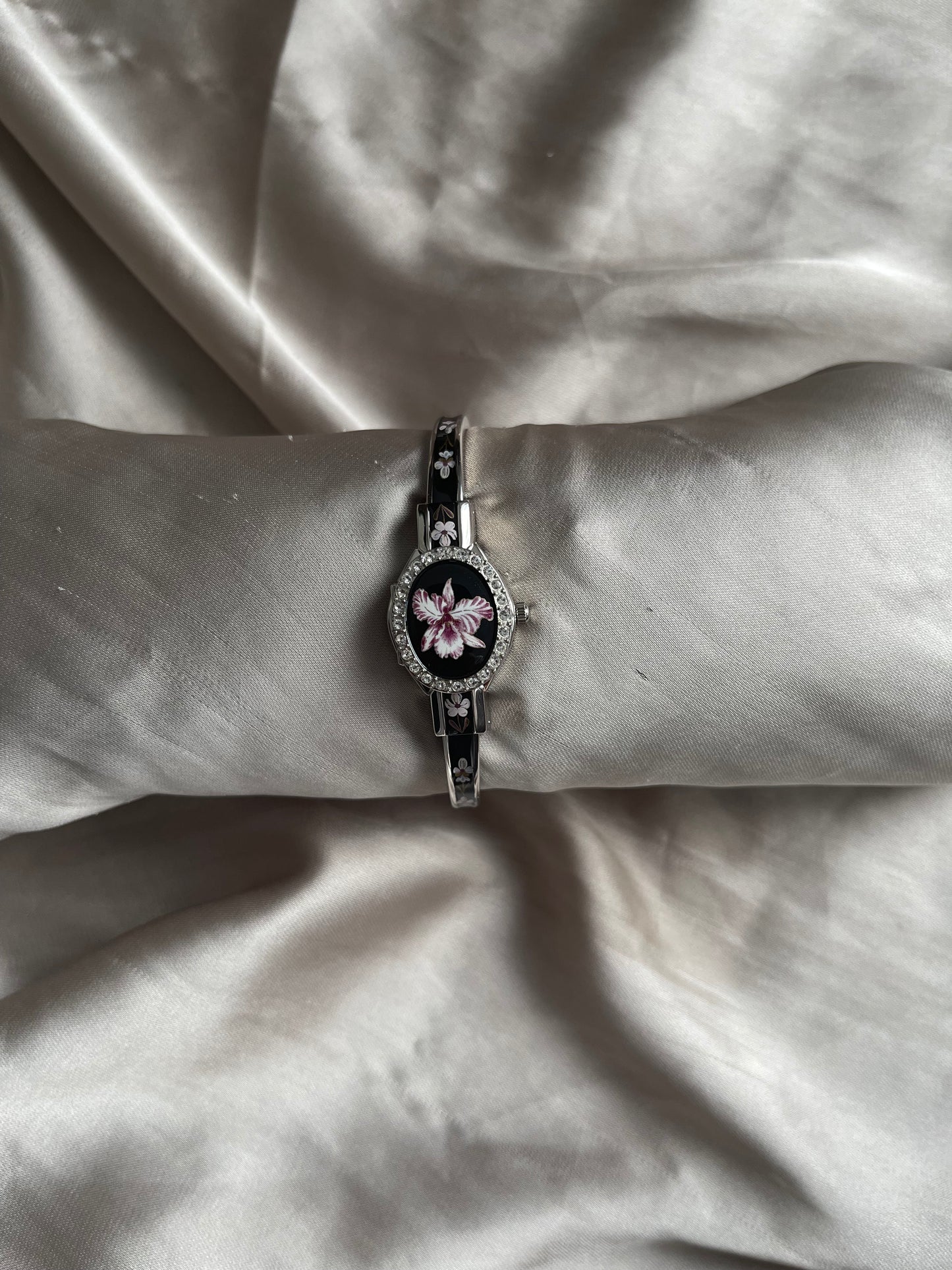 *Working* RARE Andre Mouche Silver Peekaboo with Swarovski crystals