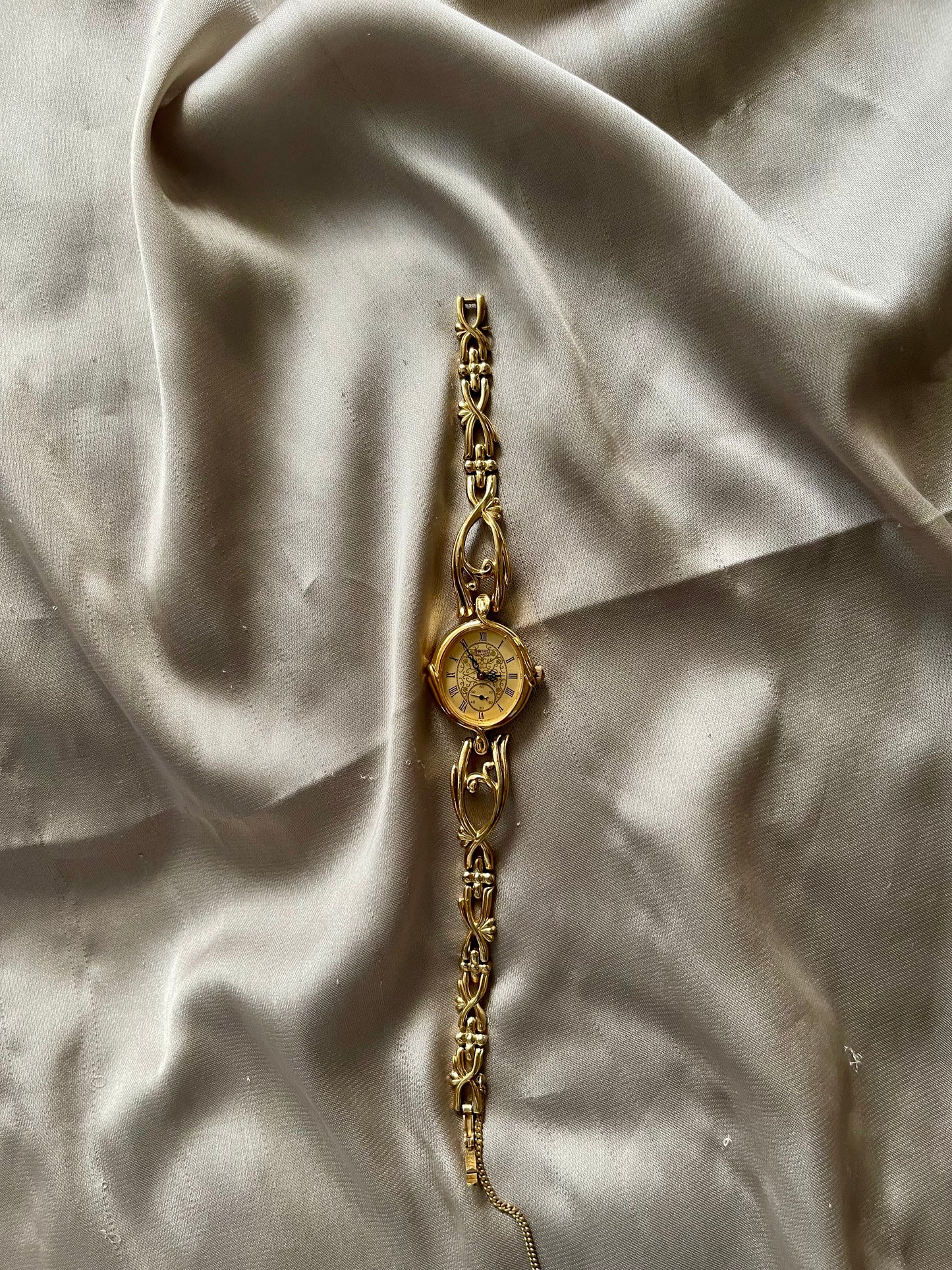 *Working* RARE 90's Sculptured Seiko Watch