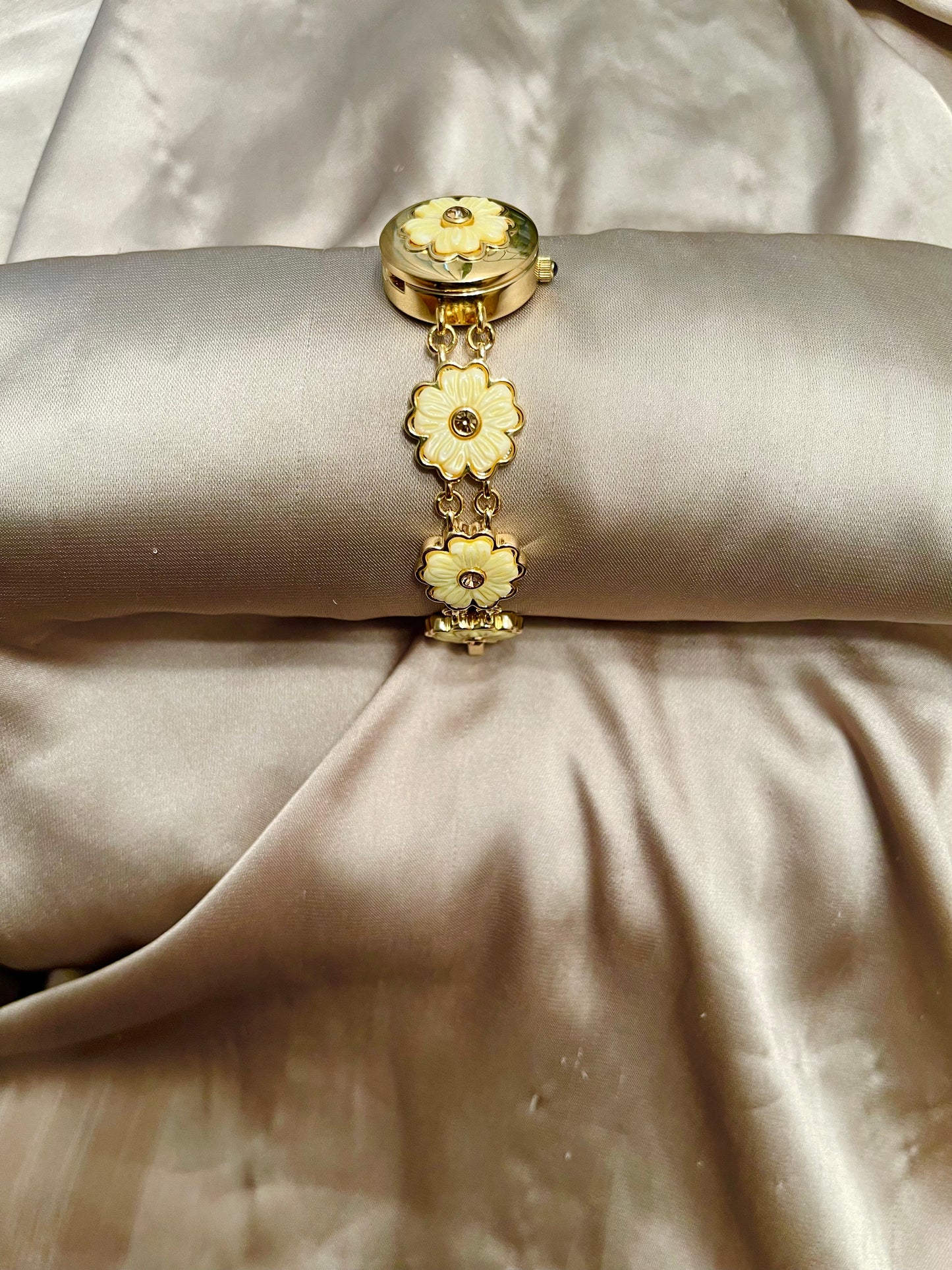 Rare 90's Butter Yellow Floral Peekaboo Bracelet Watch