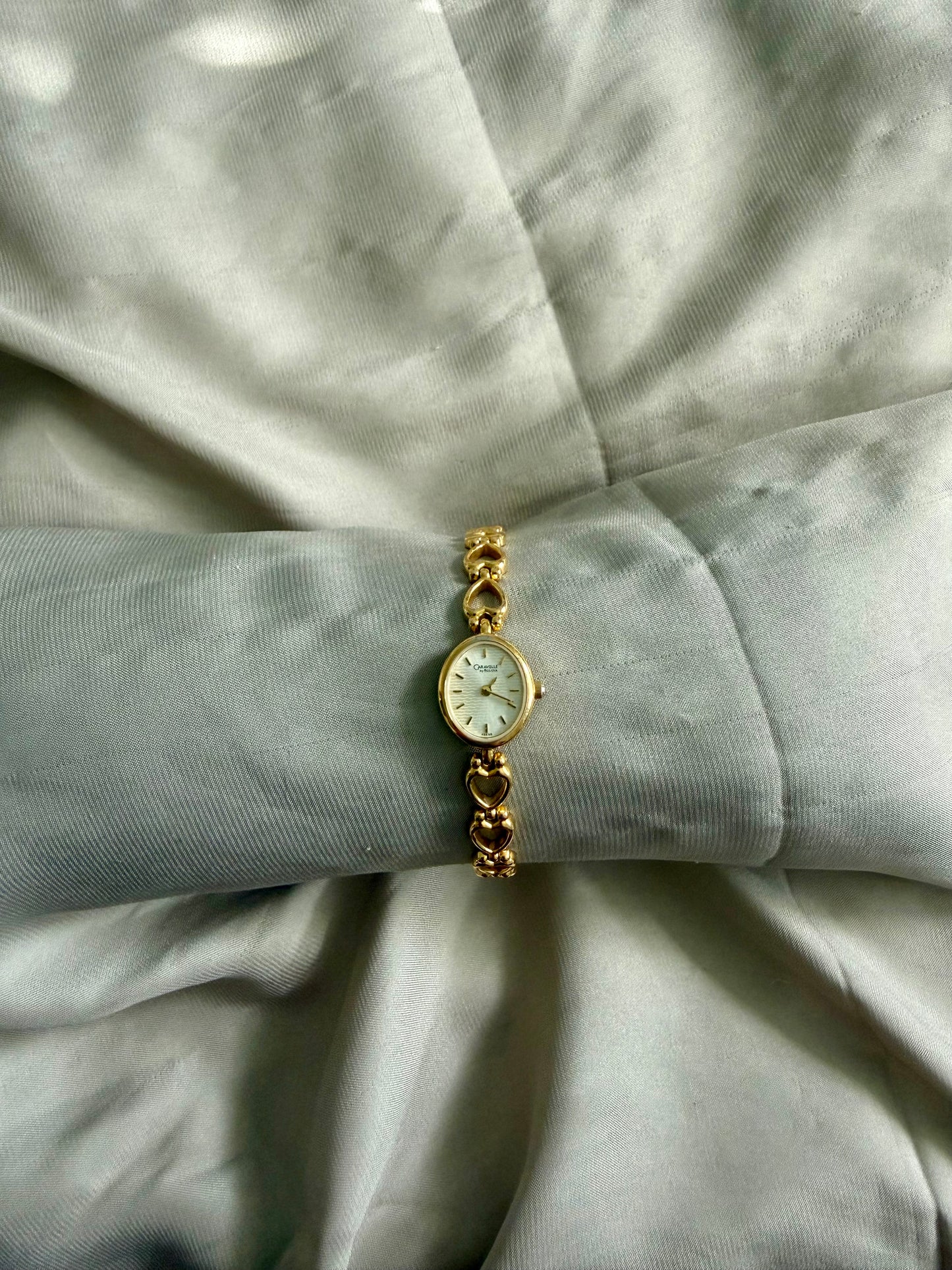 *Working* Bulova Heart Band Gold-Tone Watch