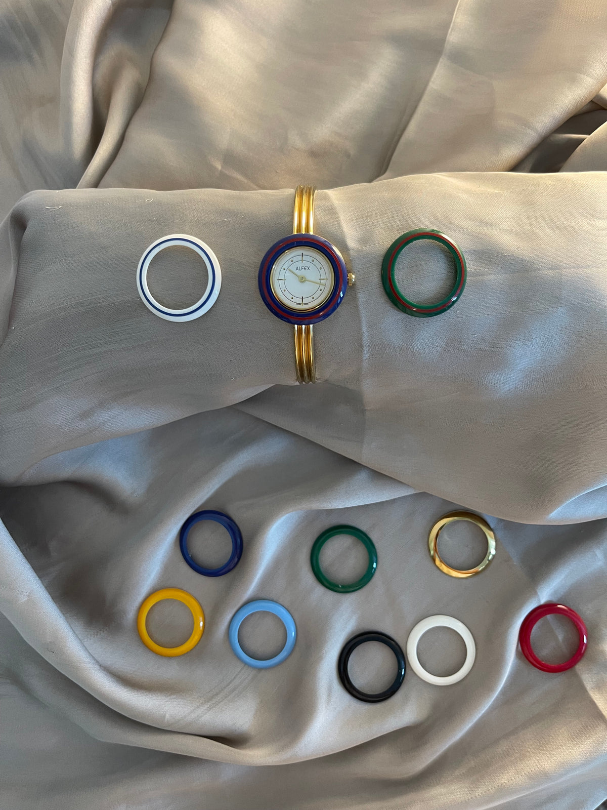 *Working* RARE Interchangeable Bezel Watch Set – The Vintage Hours