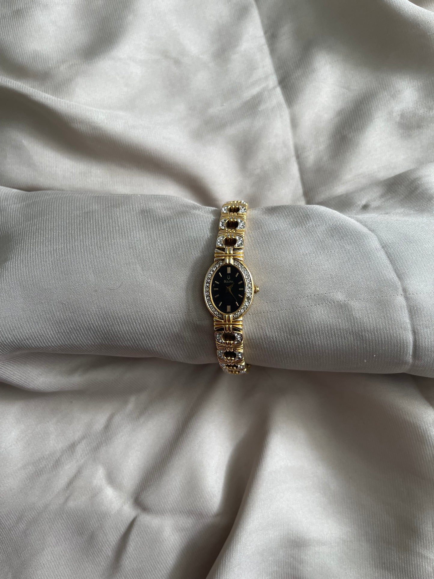*Working* RARE Two-Tone Black Dial Watch