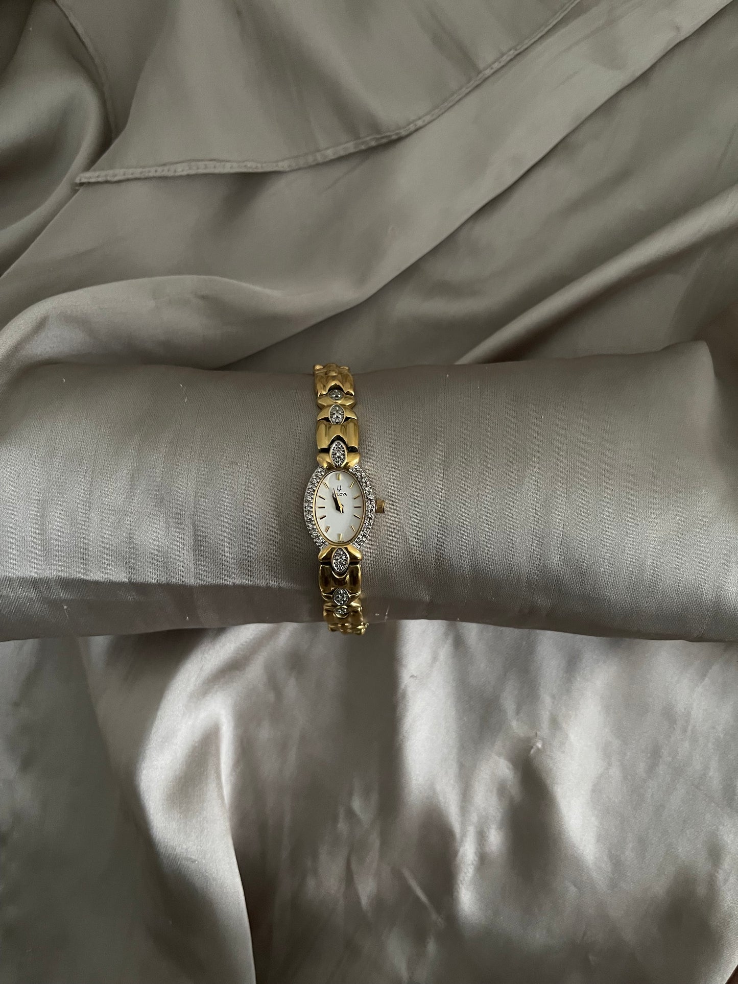 *Working* RARE Bulova 10 Micron Gold Plated Watch